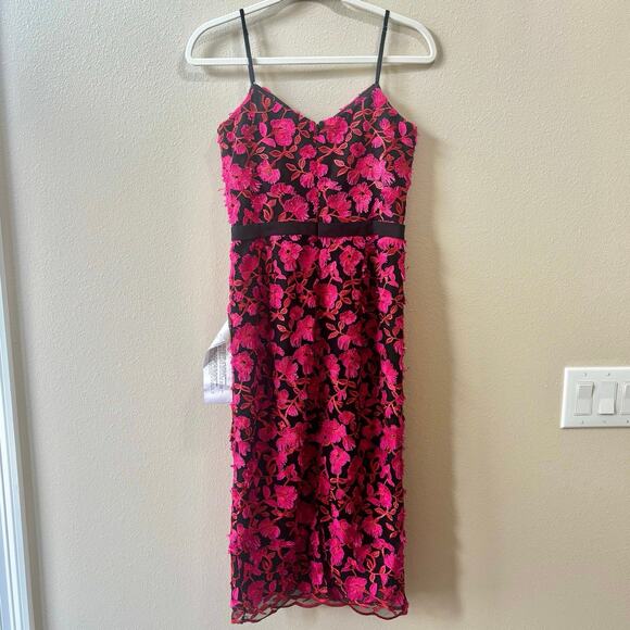 Dress the Population NWT Emma Floral Embroidered Sheath Dress Size S - Picture 6 of 9
